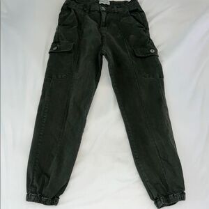 Green Ankle Cropped Cargo Pants Relaxed Fit